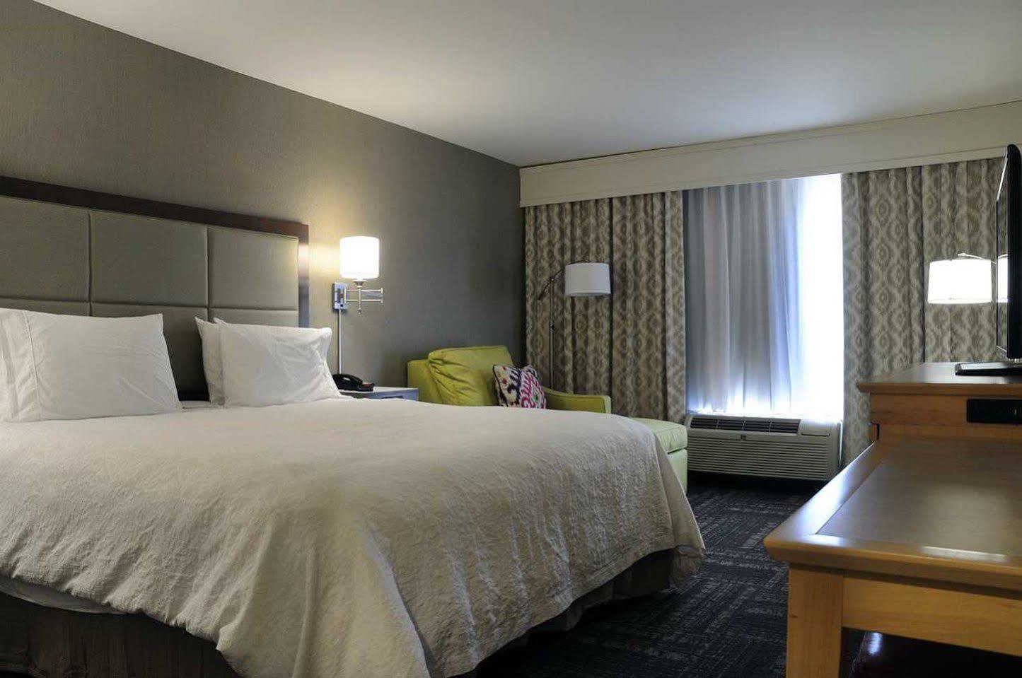Hotel Hampton & I-95 Wilson