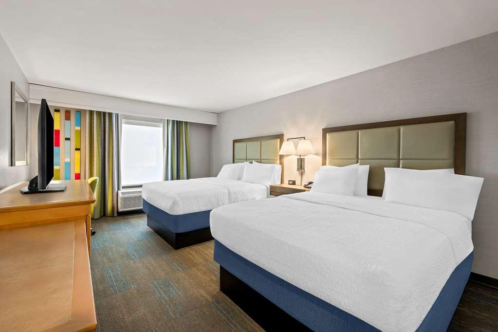 Hotel Hampton & I-95 Wilson