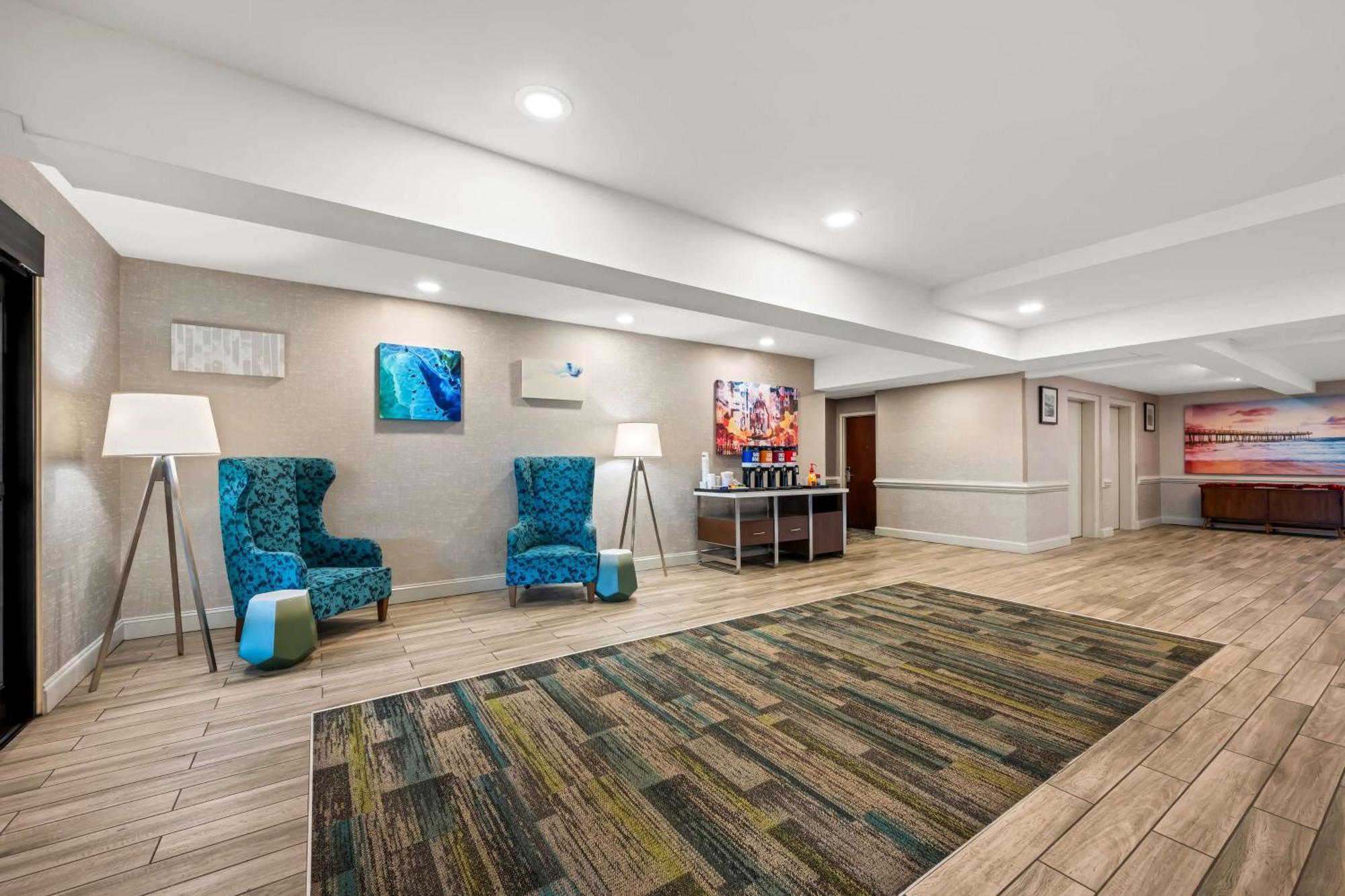 Hampton & I-95 Hotel