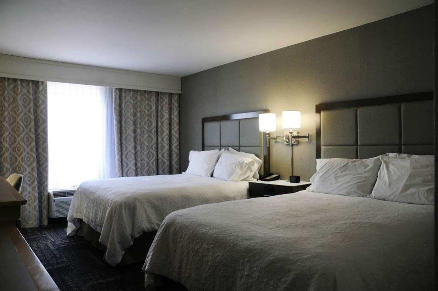 Hotel Hampton & I-95 Wilson
